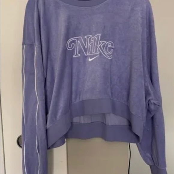 Light purple Nike cropped pull over jacket - Picture 2 of 2